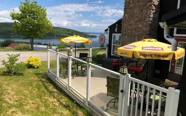 The Iona Heights Inn