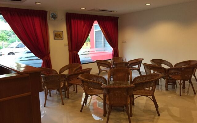 Raja Inn Hotel