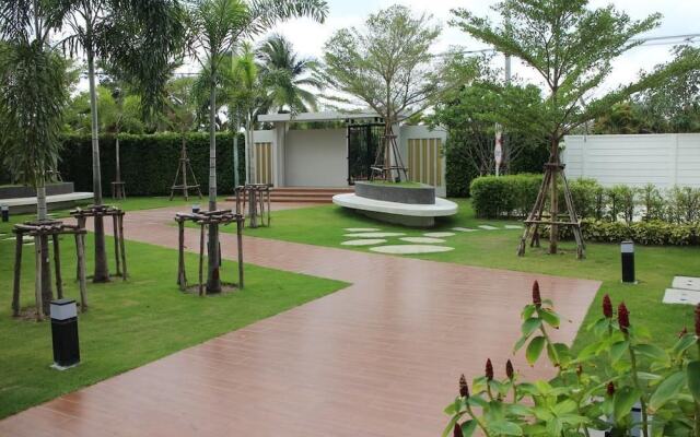 The Trust Pool and Garden Hua Hin