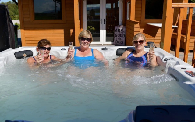 Dulrush Fishing Lodge and Guesthouse