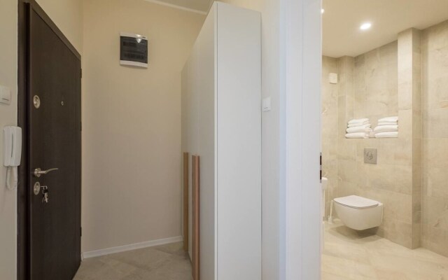 FM Deluxe 2-BDR Apartment with Balcony - Zaimov Park
