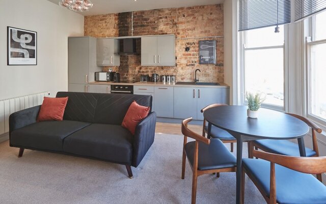 Apt 3 North Marine