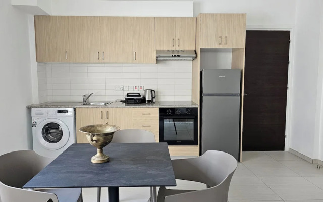 Phaedrus Living Ledras Residences 203