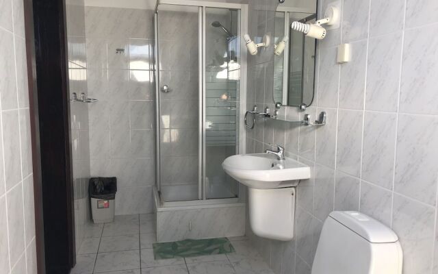 Hotel Arkun Leba