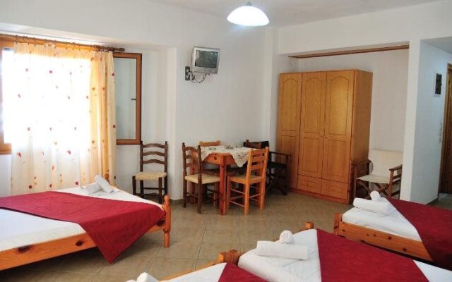 Dimitris & Haris Studios