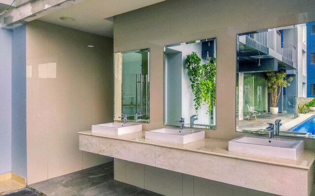 Comfort Studio At Evenciio Margonda Apartment