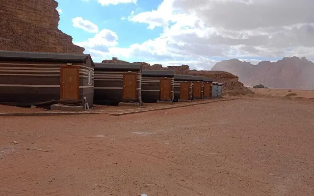 Rum Pillars Camp