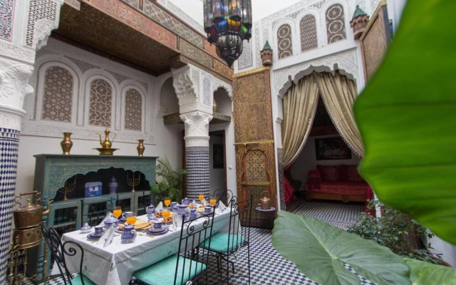 Riad Sanaa Rose