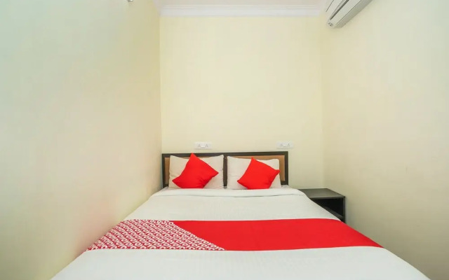Oyo 28119 Omkar Global Inn