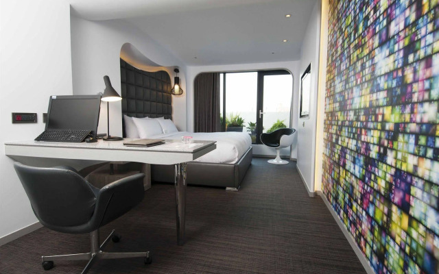 Royal Hotel Group Central Park Branch