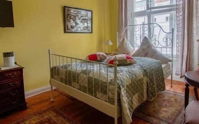 Cafe 28 & Pension am Markt