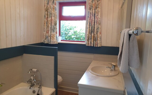 Salmon Cottage