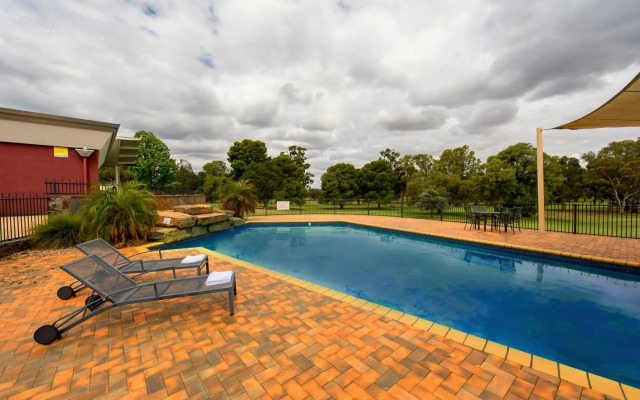 Renmark Resort