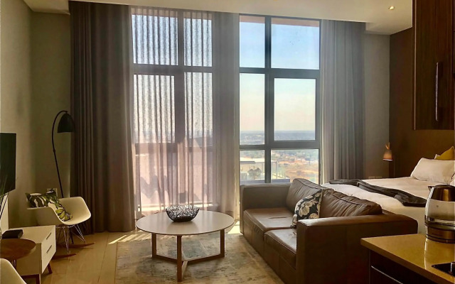 Urban Awe Apartment: iTowers 21st Floor