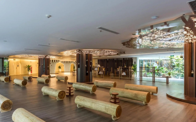 Forest In The Sky - Flamingo Dai Lai