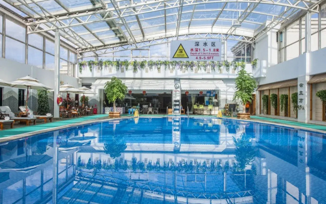 Kunming Green Lake Hotel
