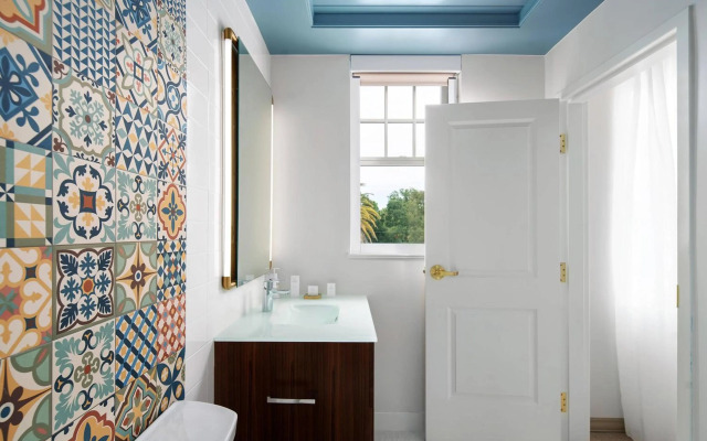 Fenway Hotel Autograph Collection