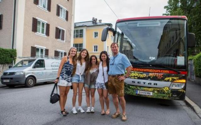 YoHo - International Youth Hostel