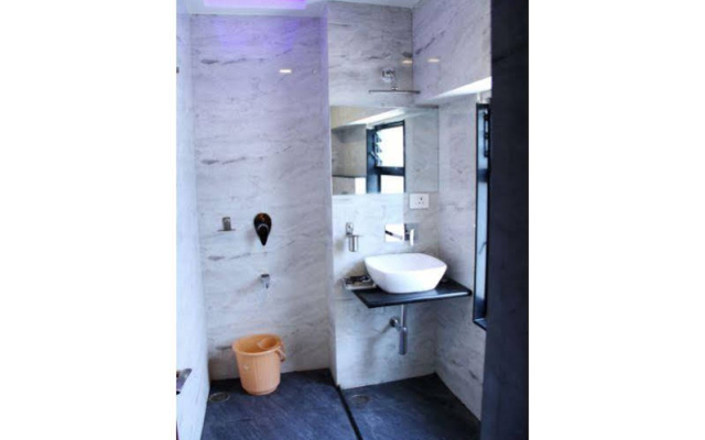 Vista Rooms at Parul Hospital – Bathroom – Bhopal