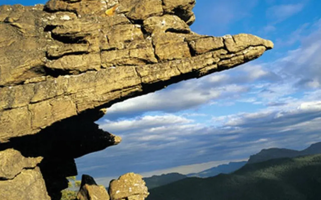 The Ledge Holiday House