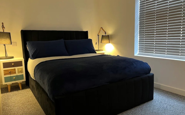 Stunning 1 Bedroom Apartment in Bicester Town