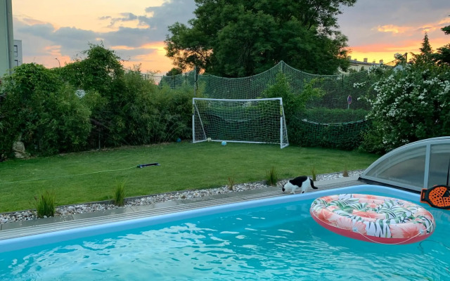 Pool & Lake Holiday Home