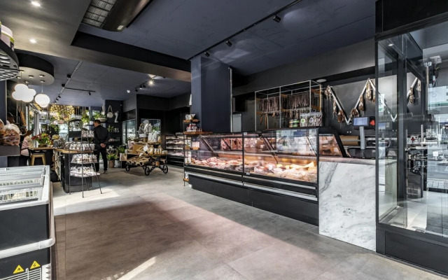 605 The Cosmopolitan Views and Location