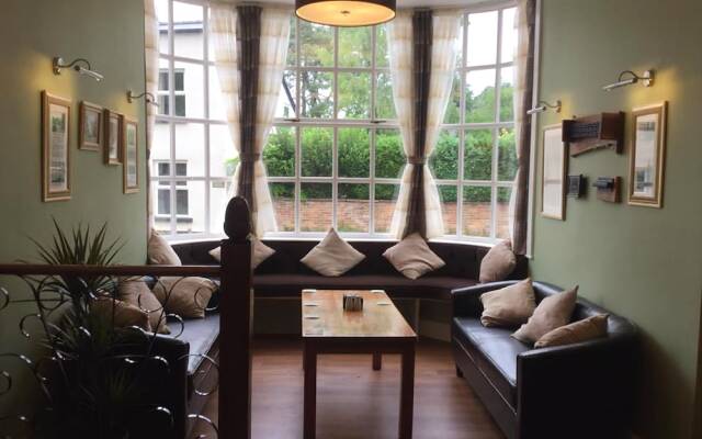 The Fountain Inn