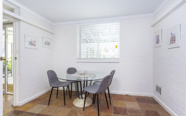 High Tor Apartment 6