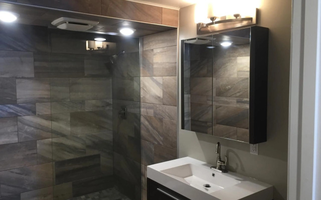 Howey Bay Motel & Restaurant