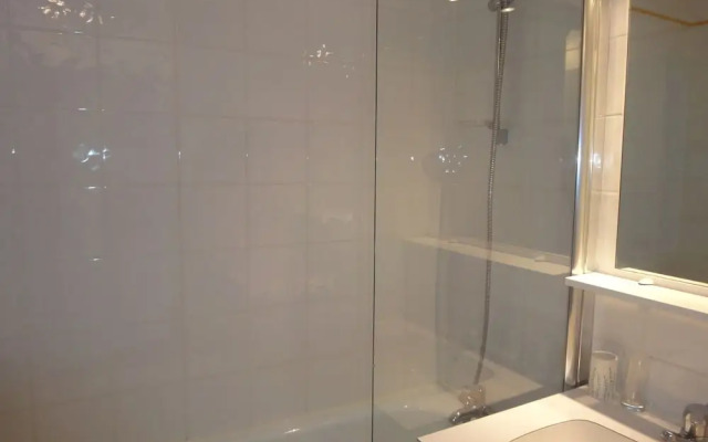 Cosy Flat in Meribel Close to the ski Lifts