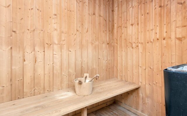 10 Person Holiday Home in Glesborg-by Traum