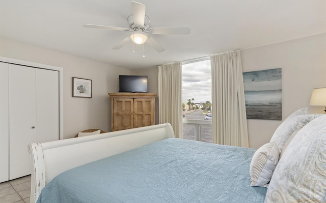 Shoreline Towers 2026 3 Bedroom Condo