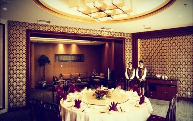 Yiwu Yi He Hotel