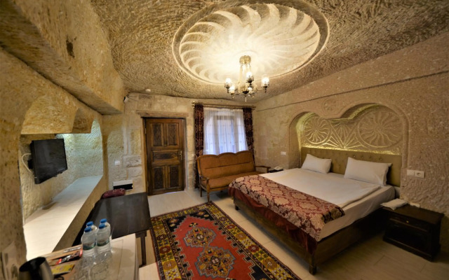 Dedeli Konak Cave Hotel