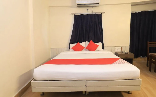 OYO 15983 Hotel Devpriya