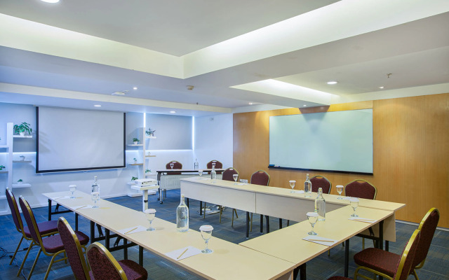 1O1 URBAN Jakarta Kelapa Gading