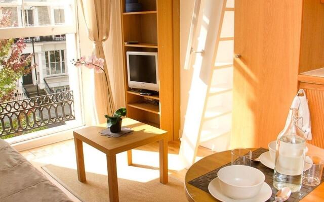 Irwin Apartments at Notting Hill