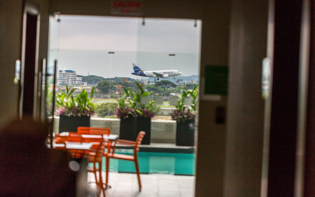 Holiday Inn Guayaquil Airport, an IHG Hotel