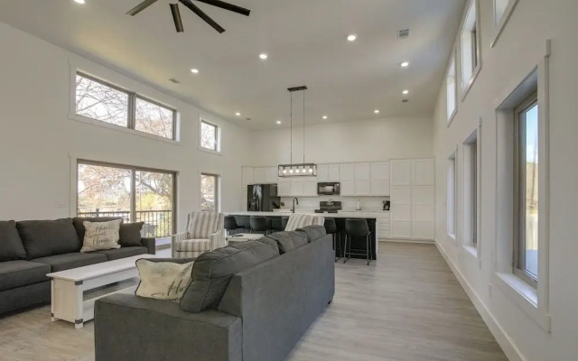 Pet-friendly Cotter Retreat w/ Deck & Gas Grill!