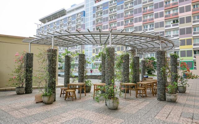 Homey and Cozy Living Studio at Margonda Residence 2 Apartment