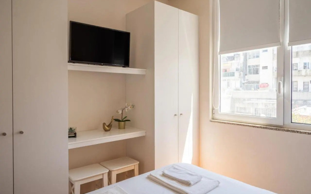 Tiles House, with A/C, Downtown Porto near Metro