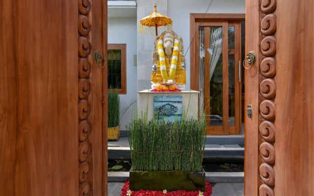 Villa Banyu Riris