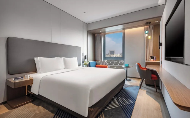 Holiday Inn Express Shanghai Changfeng Park by IHG