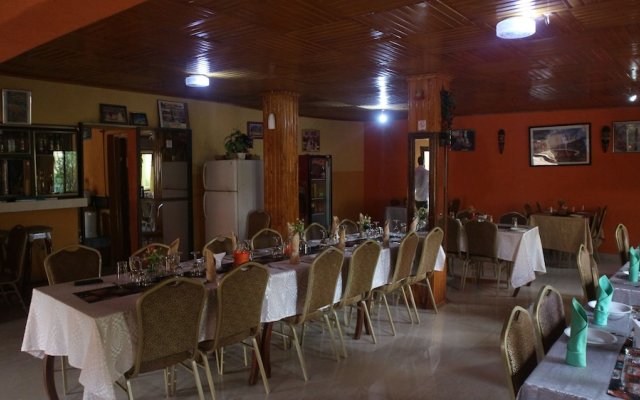 Relax Lodge