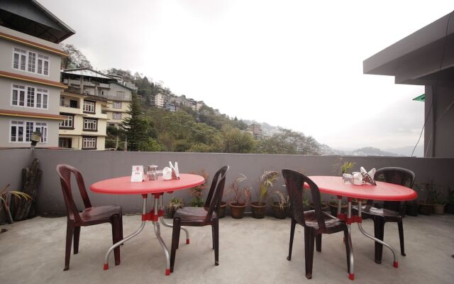 OYO 8164 Hotel Hans Inn Regency