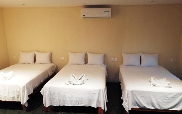 Hotel Ashly Loma Larga