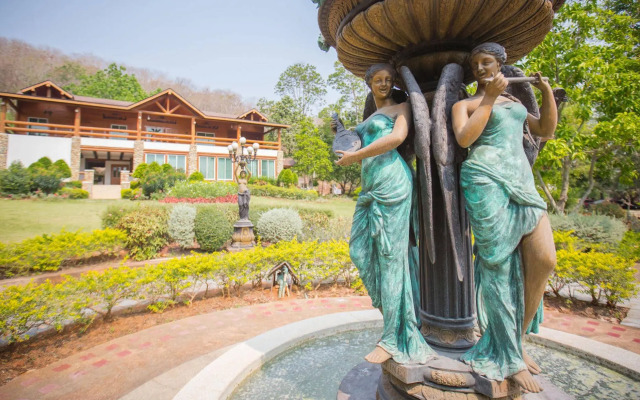 The Log Home Experience Khao Yai