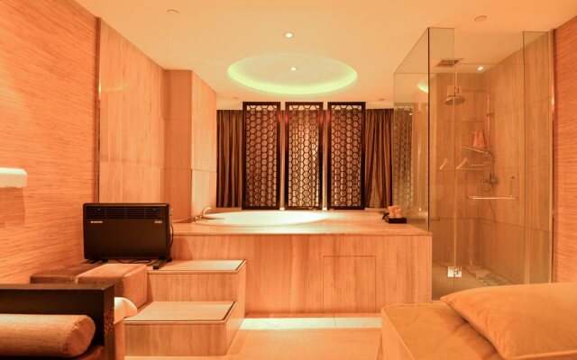 Regal Jinfeng Hotel