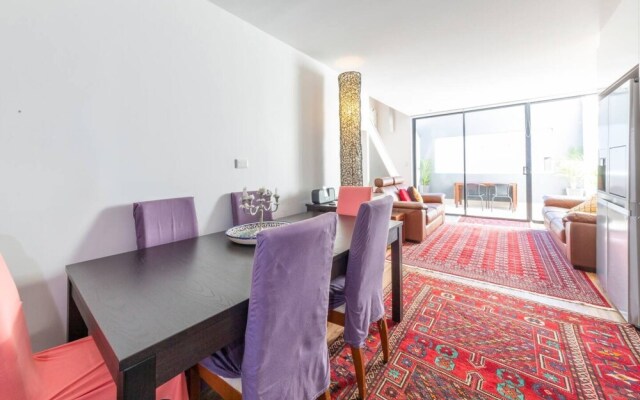 Lovely 1 Bedroom Apartment Close To CBD